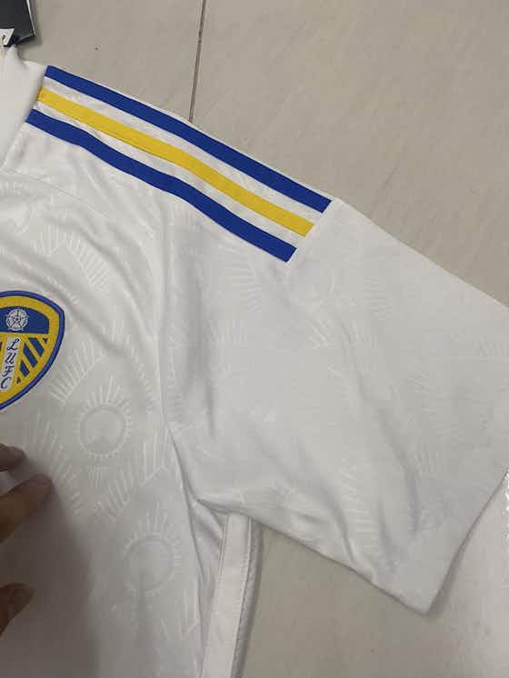 Imagem do artigo:Camisa do Leeds United 2023-2024 vaza na web