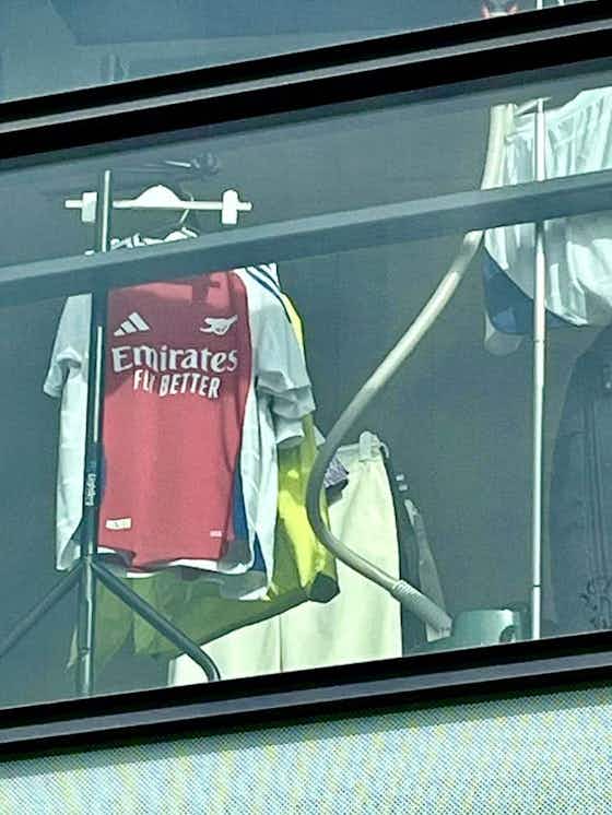 Imagem do artigo:Camisa titular do Arsenal 2024-2025 tem imagem vazada