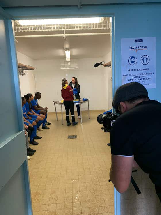 Image de l'article :Atelier à l’éducation au numérique : sur les pas d'Amel Majri (OL) à Vénissieux
