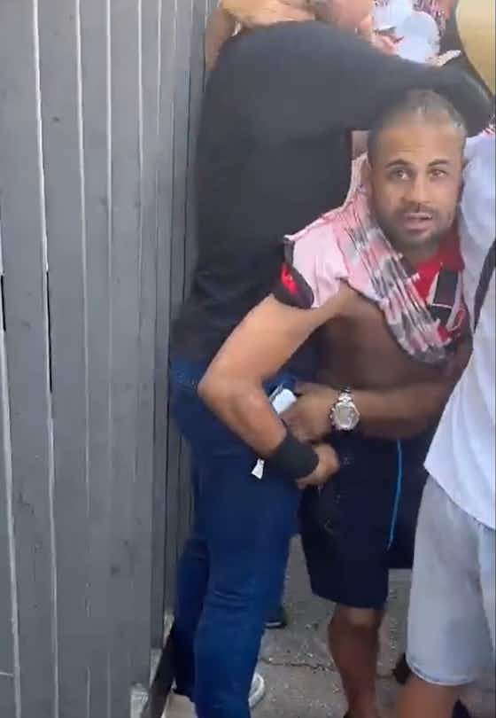 Imagem do artigo:📹 Ídolo do São Paulo sofre tentativa de furto em festa do título; vídeo