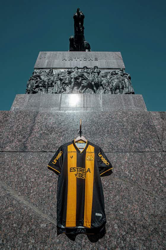 Imagem do artigo:Inspirada no Peñarol, nova terceira camisa do Cricíuma 2023 é revelada pela Volt Sport