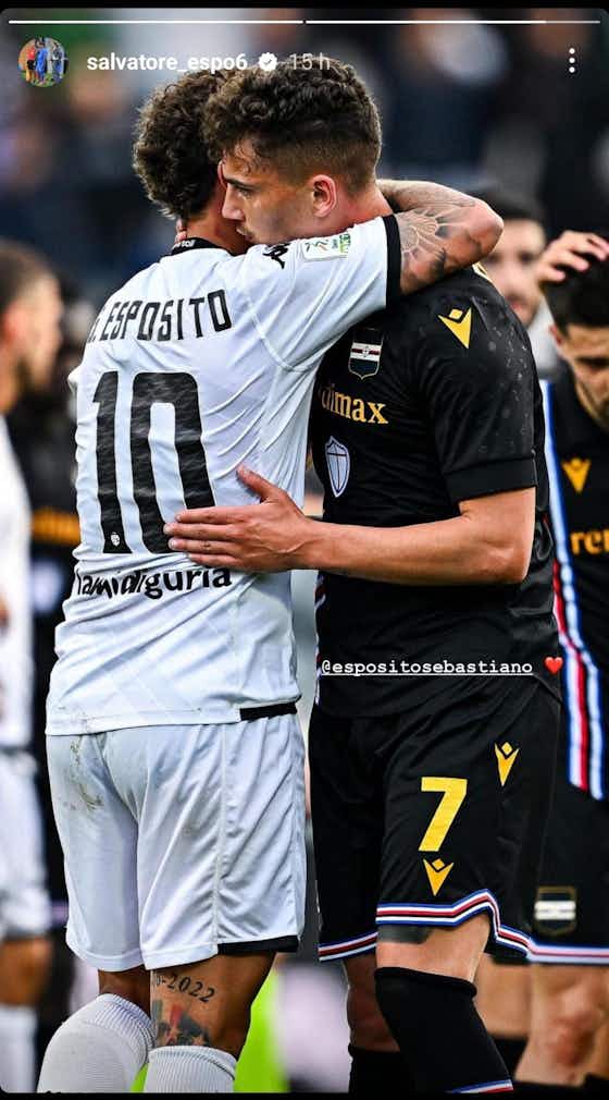 Immagine dell'articolo:Spezia-Sampdoria, l’abbraccio social dei fratelli Esposito – FOTO