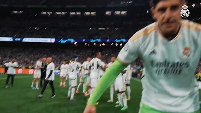 Vorschaubild für En coulisses : le Real Madrid célèbre sa remontada contre le Bayern