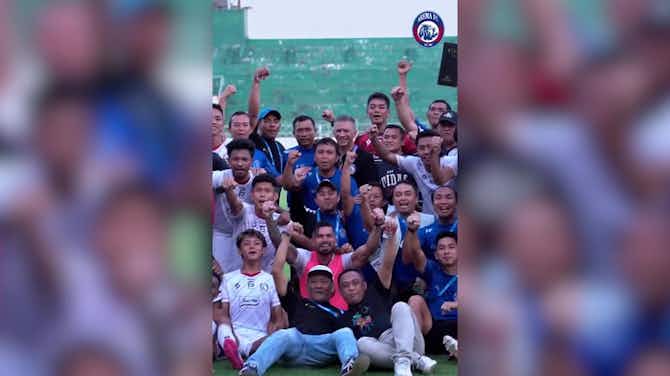Anteprima immagine per Selebrasi Arema FC Usai Pastikan Bertahan di Liga 1
