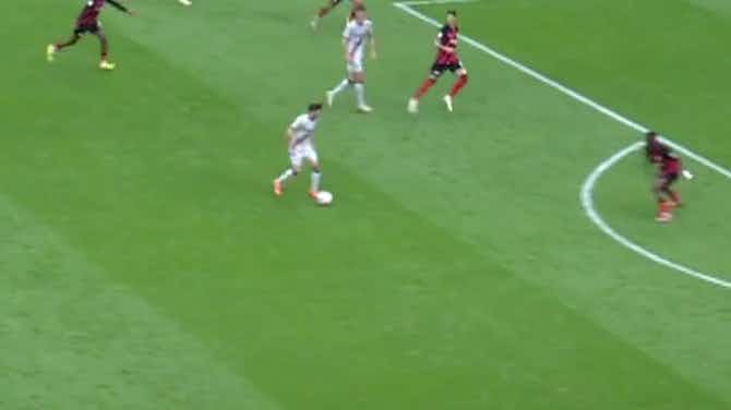 Anteprima immagine per Kevin Trapp with a Goalkeeper Save vs. Bayer Leverkusen