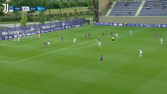 Imagen de vista previa para Barbara Bonansea's long-range goal against Fiorentina