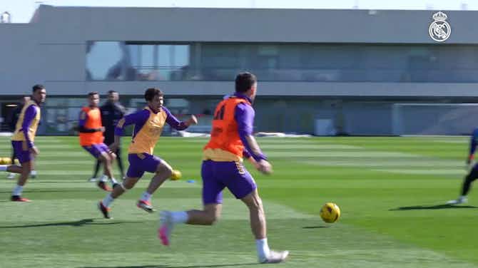 Vorschaubild für Real Madrid trainiert schnelle Angriffe vor dem Spiel gegen Valencia