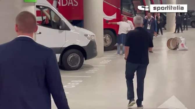 Vorschaubild für "Verdammte Gauner": Mourinho geht auf Schiris los