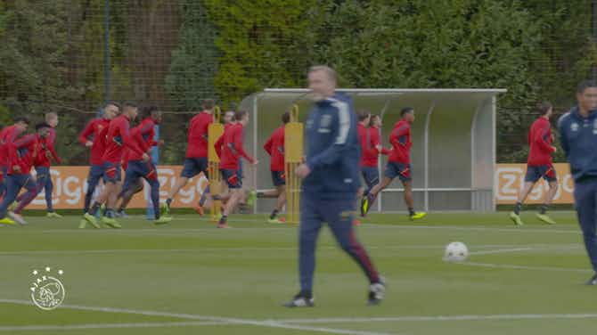 Imagen de vista previa para El entrenamiento del Ajax antes de recibir al Nápoles