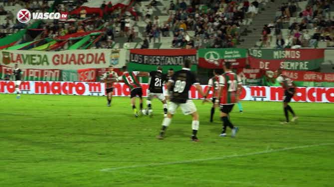 Image d'aperçu pour Le but de Payet lors de la victoire contre le Deportivo Maldonado
