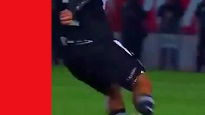 Image d'aperçu pour Long-range golazo from Club Necaxa's Emilio Martínez against Pachuca