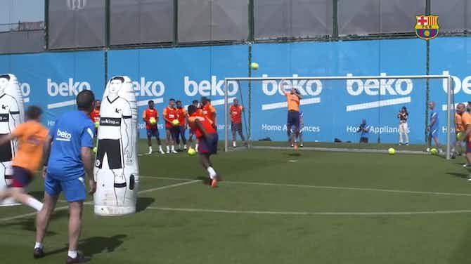 Preview image for FC Barcelona players show their heading and goalkeeping skills