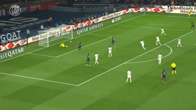 Preview image for Kolo Muani marca seu primeiro gol com a camisa do PSG