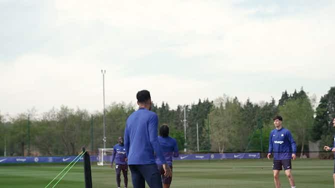 Anteprima immagine per Thiago Silva e compagni si allenano prima del Nottingham Forest.