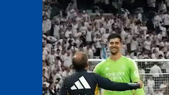 Image d'aperçu pour Bastidores: Festa do Real Madrid no Bernabéu com Courtois de volta à conquista do campeonato