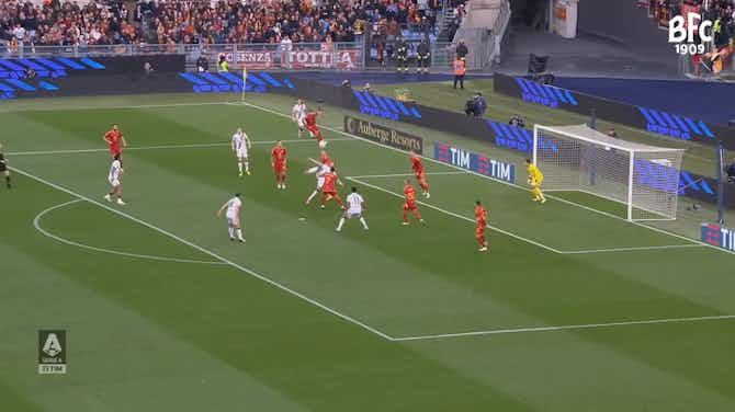 Imagen de vista previa para El Azzouzi's bicycle kick to open the scoring against Roma