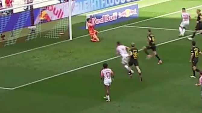 Vorschaubild für RB Leipzig - Borussia Dortmund 2 - 1 | GOL - Benjamin Sesko