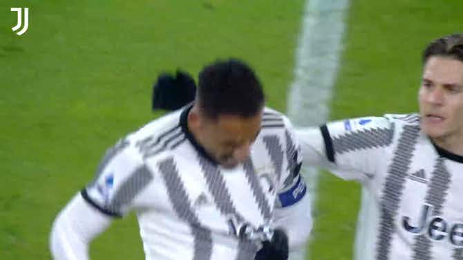 Imagen de vista previa para Increíble gol de falta de Danilo contra la Atalanta