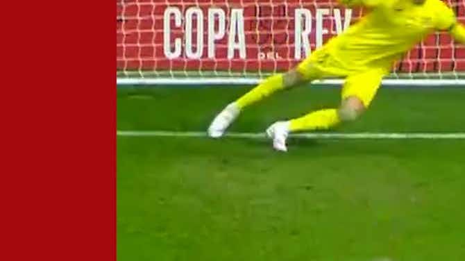 Image d'aperçu pour Griezmann glisse et manque un penalty en Copa del Rey
