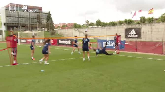 Preview image for Exciting football-tennis contest in the Spanish women's national team training