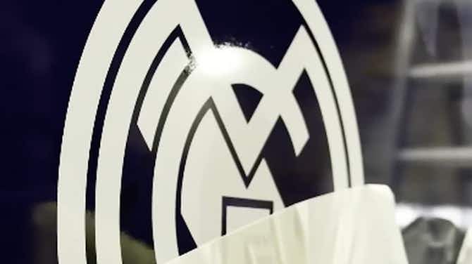 Imagen de vista previa para El autobús del Real Madrid estrena nueva piel