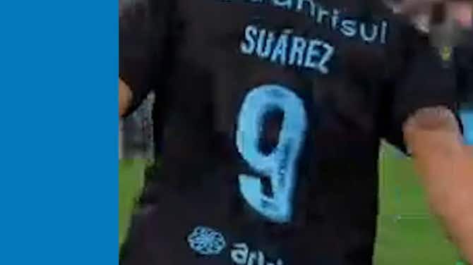 Preview image for Suárez's goal and backheel assist in Grêmio's win vs. Cruzeiro