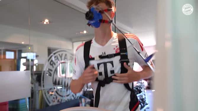 Imagen de vista previa para Los jugadores del Bayern pasan sus pruebas físicas