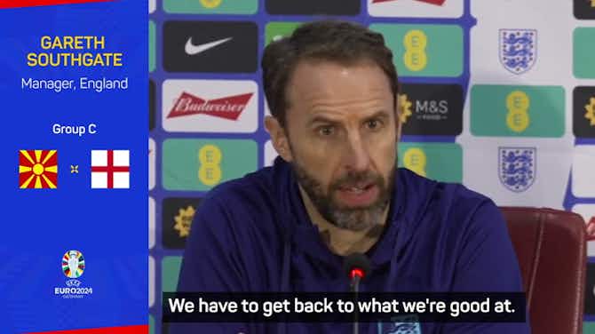 Anteprima immagine per Southgate calls for higher standards from England