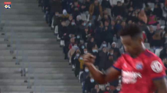 Image d'aperçu pour Le superbe premier but de Thiago Mendes en Ligue 1 avec Lyon