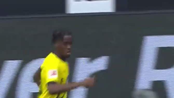 Imagen de vista previa para Borussia Dortmund - Augsburg 2 - 0 | GOL - Donyell Malen