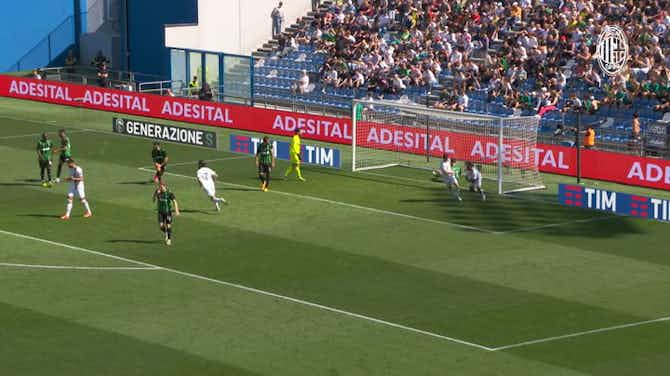 Anteprima immagine per Leão si mette in luce con un gol e un assist nel pareggio contro il Sassuolo