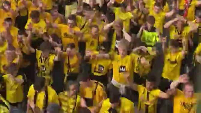 Anteprima immagine per Dortmunds fans ahead of the PSG clash