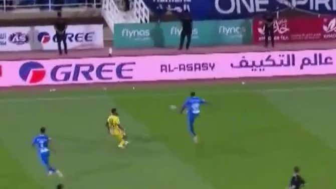 Vorschaubild für Al-Taawon - Al-Hilal 0 - 3 | GOL - Saleh Khalid Mohammed Al Shehri
