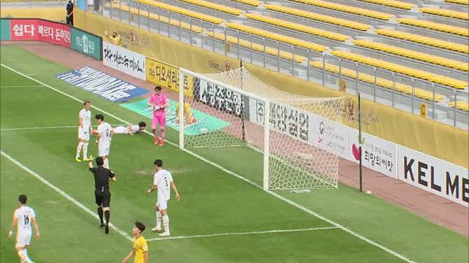 Preview image for Highlights - Gwangju vs. Jeju United