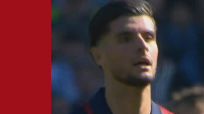 Anteprima immagine per Un errore del portiere regala a El Azzouzi il suo primo gol con il Bologna