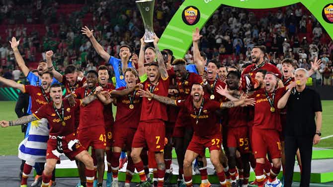 Vorschaubild für Bierdusche für Mourinho: AS Rom gewinnt die Conference League