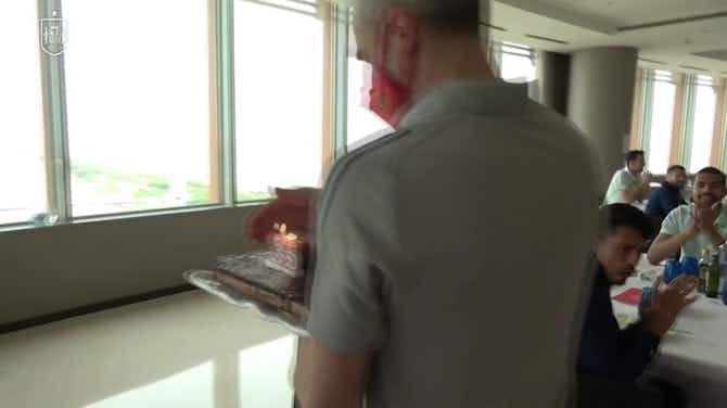 Preview image for Ramos celebrates 35th birthday with Spain