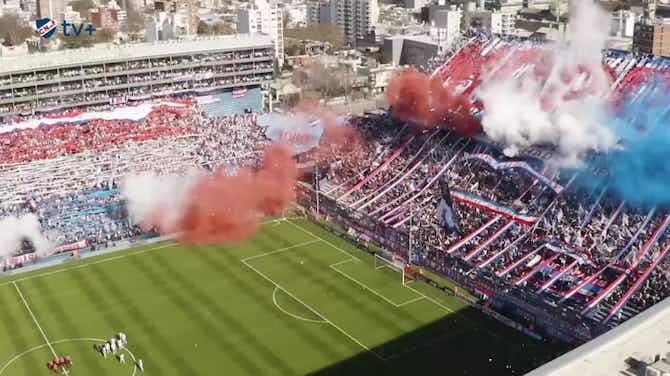 Preview image for Luis Suárez enjoy astonishing atmosphere in the Uruguayan Clásico