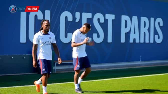 Vorschaubild für Messi and Mbappé last training session before Montpellier