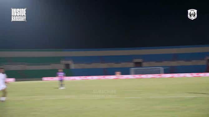 Image d'aperçu pour Pitchside: Maruoka's nice free-kick as he scores brace against Arema FC