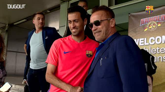 Vorschaubild für The day Schwarzenegger visited Barça players