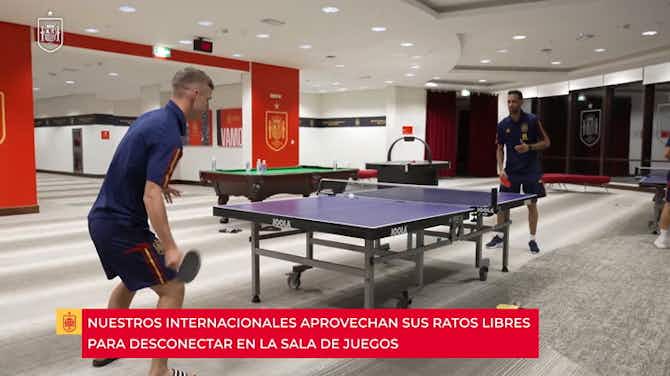 Vorschaubild für Spain players enjoy free time at training center in Qatar