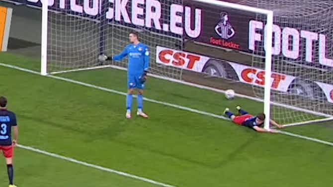 Preview image for Davy Klaassen scores overhead kick vs Willem II