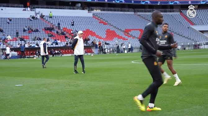 Image d'aperçu pour Real Madrid’s final preparations at the Allianz Arena before facing Bayern