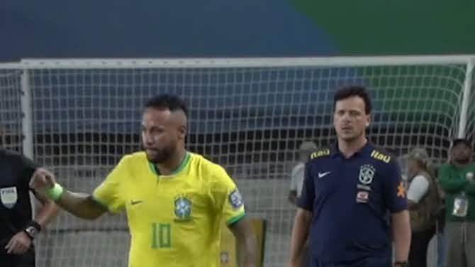 Vorschaubild für Neymar schreibt Geschichte als Brasiliens erfolgreichster Torschütze