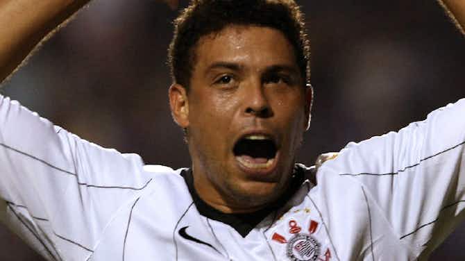 Anteprima immagine per Il primo gol di Ronaldo per il Corinthians