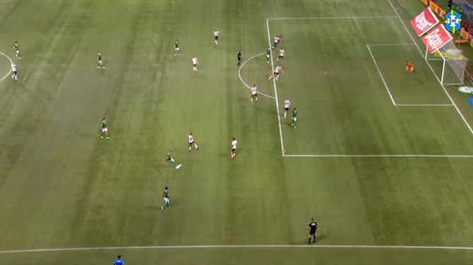 Image d'aperçu pour Análise do VAR: Gol de Rony anulado por impedimento contra o Botafogo-SP