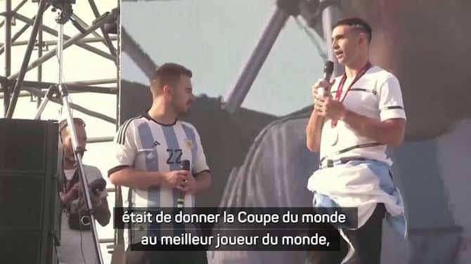 Image d'aperçu pour Qatar 2022 - Martinez voulait offrir la Coupe du monde à Messi pour confirmer qu’il est “le meilleur joueur de l’histoire” 