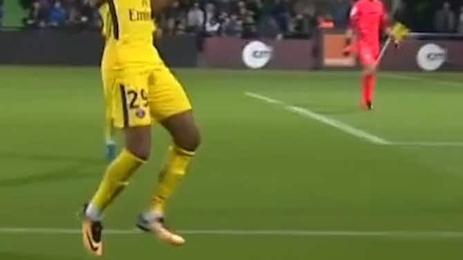 Imagen de vista previa para Mbappé: siete temporadas consecutivas rompiendo la barrera de los 30 goles