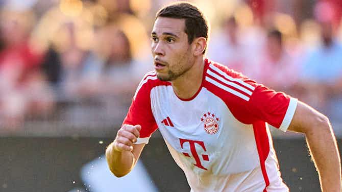 Vorschaubild für Bayern München: Raphael Guerreiro nach Verletzung zurück im Training